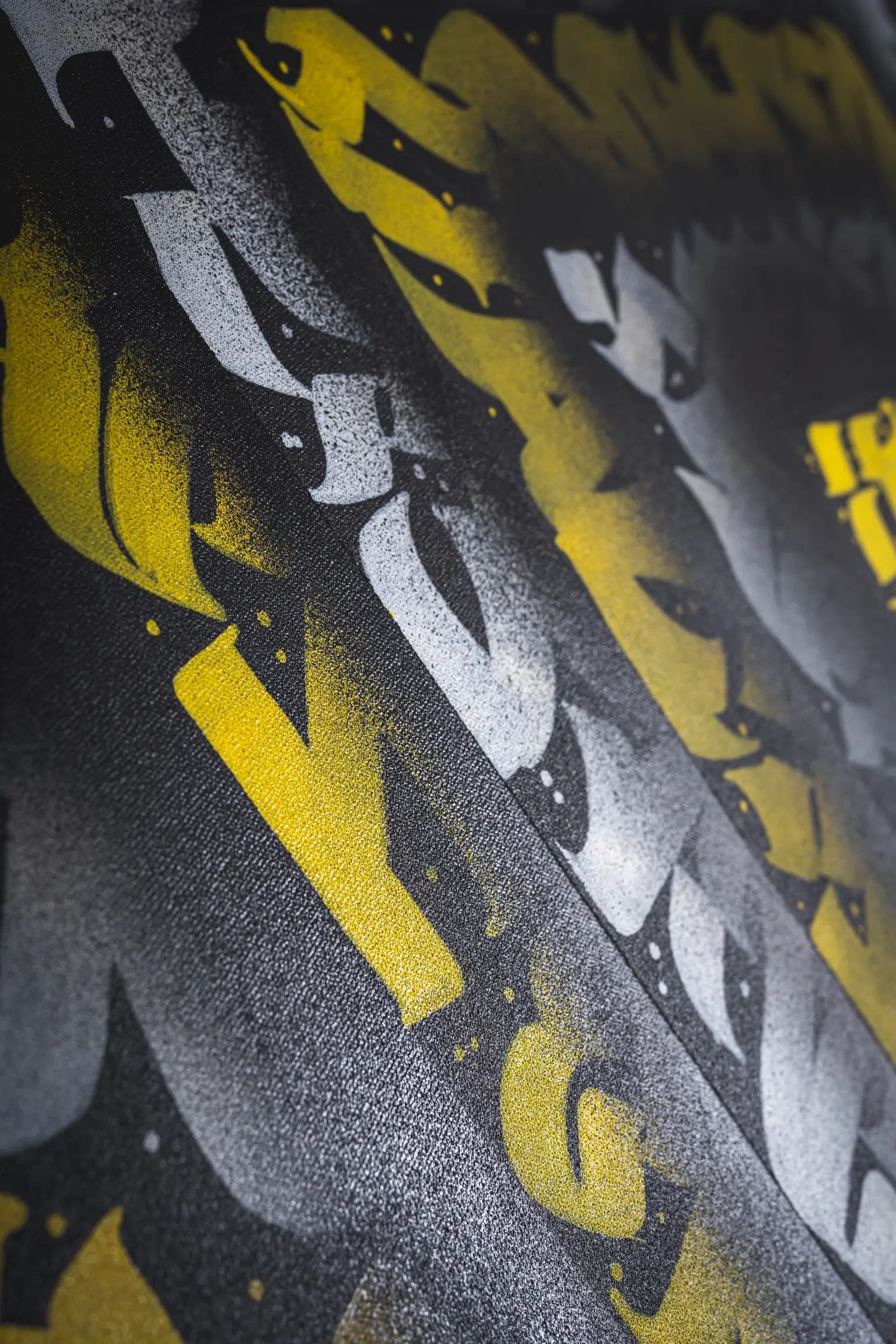 Close-up of the bottom left corner of THE KILLER BEE – highlighting the gradient transitions, layering, and brushstroke energy.