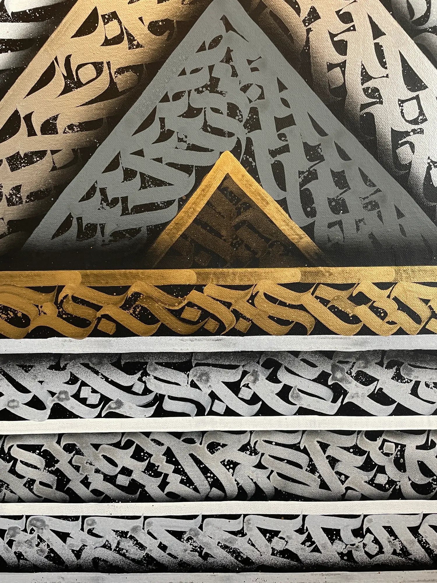 Burnzy art Calligaffiti architecture details shot 1